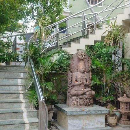Hotel City Palace Brahmapur Exterior photo